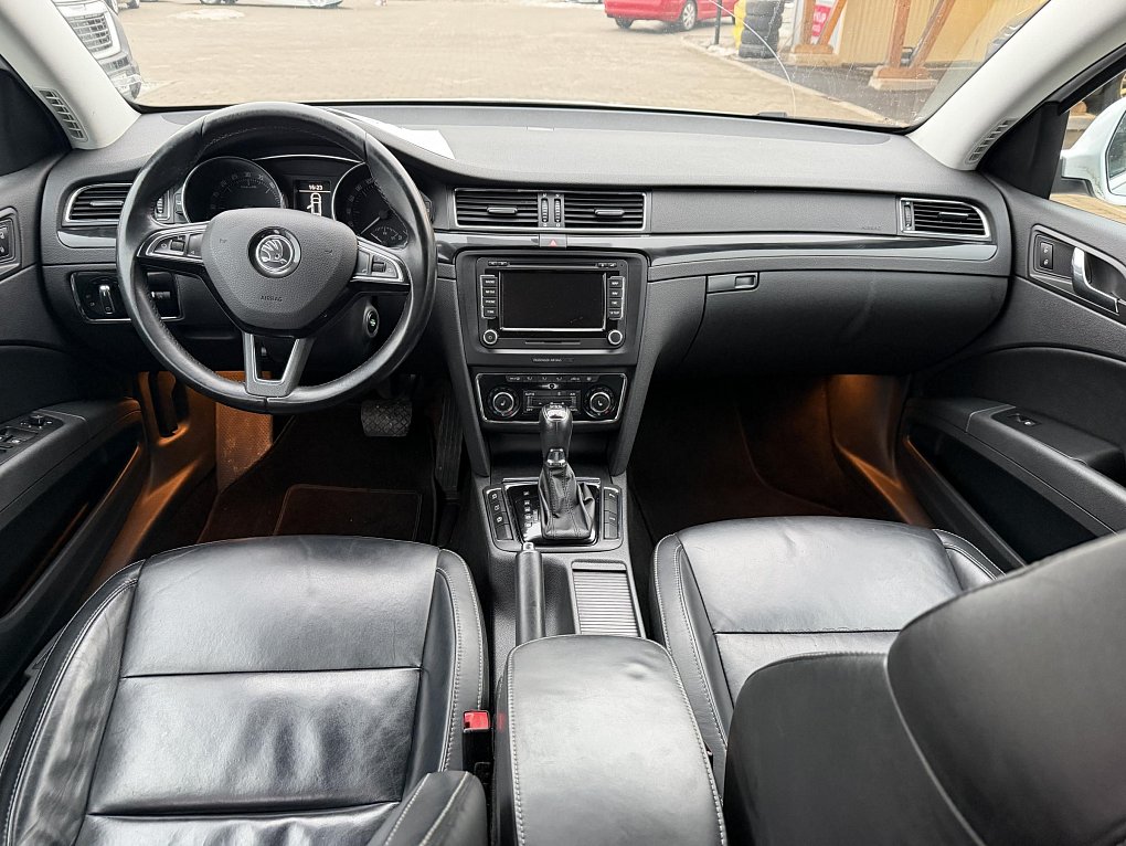 Škoda Superb II 2.0 TDCi Elegance 4x4