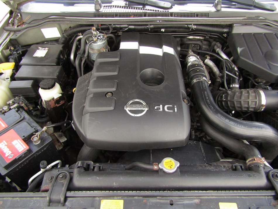 Nissan Pathfinder 2.5 dCi 