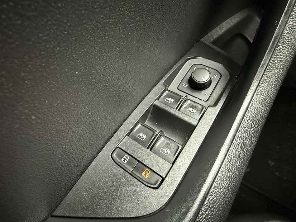 Škoda Karoq 1.5 TSi SportLine