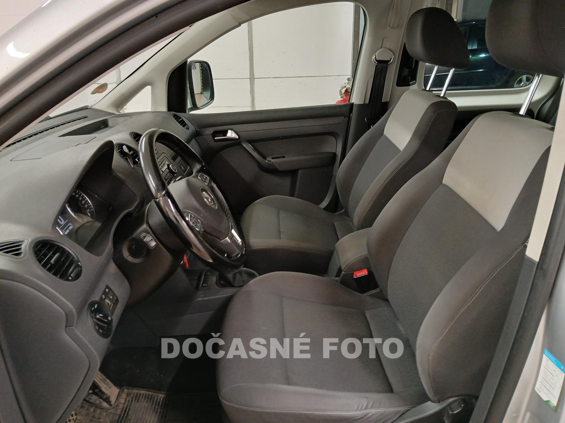 Volkswagen Caddy, 2013 - pohled č. 3