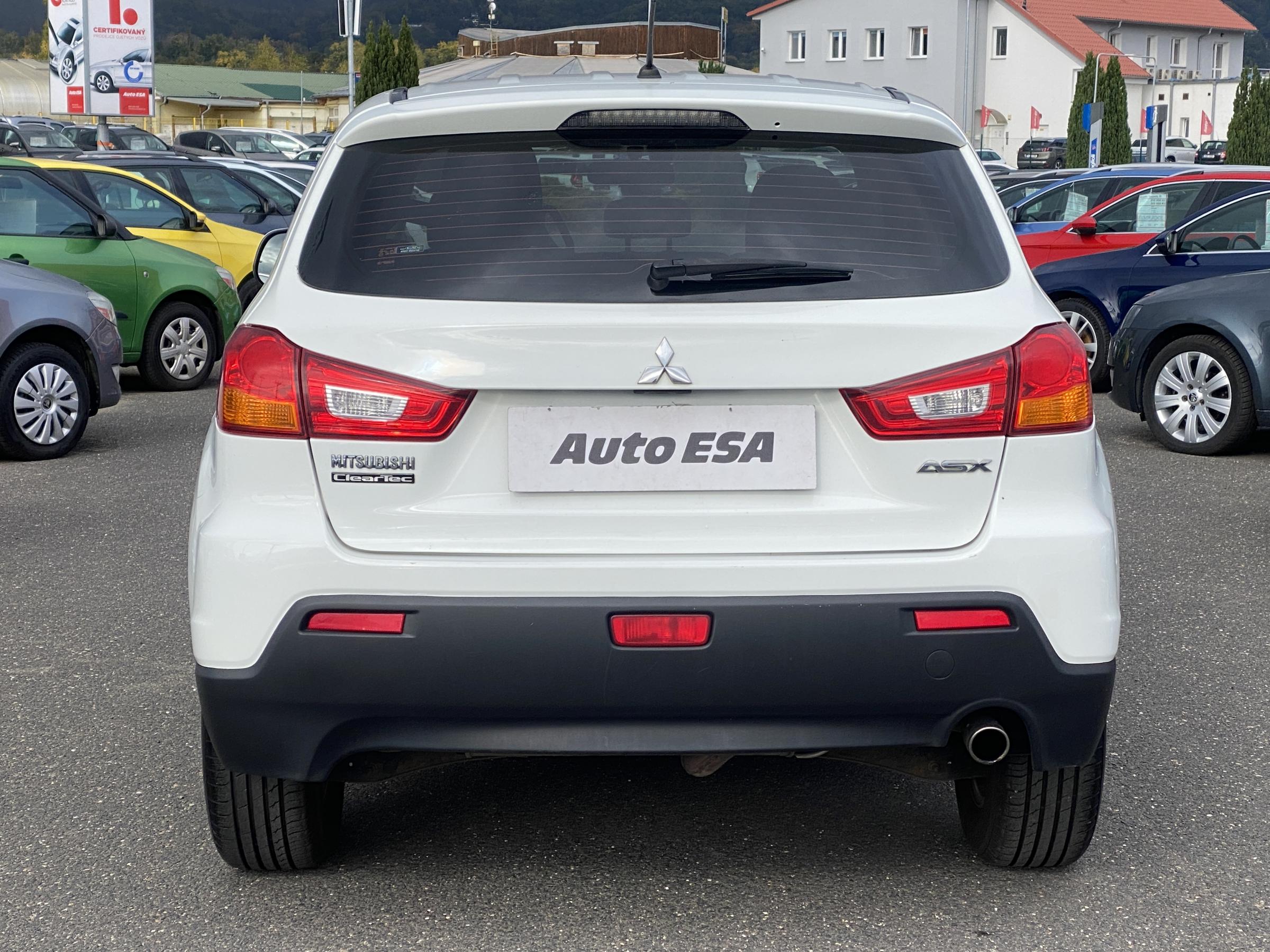 Mitsubishi ASX, 2011 - pohled č. 5