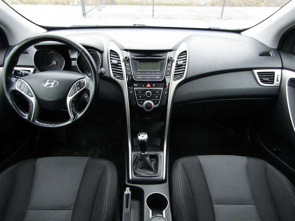Hyundai I30 1.6 i 