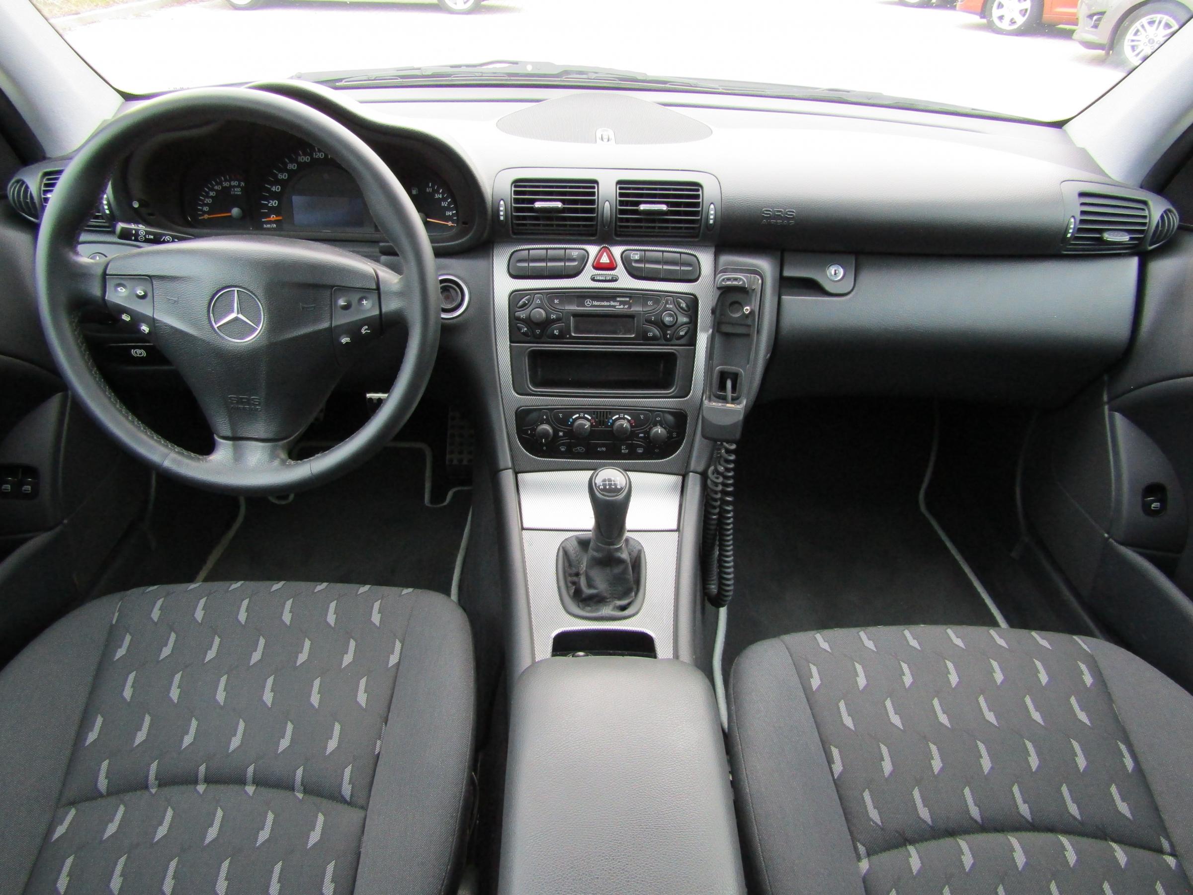 Mercedes-Benz Třída C, 2001 - pohled č. 9