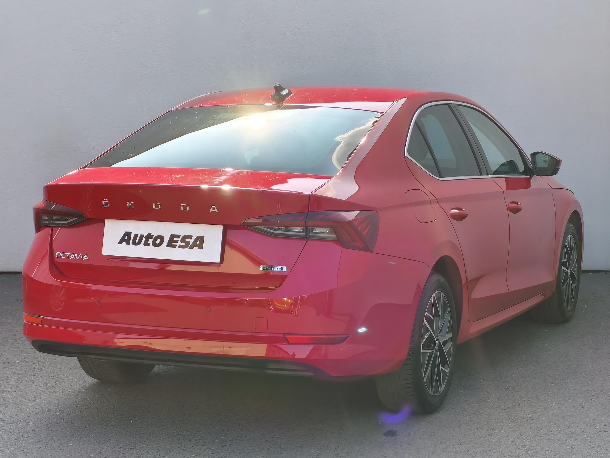 Škoda Octavia IV, 2021 - pohled č. 4