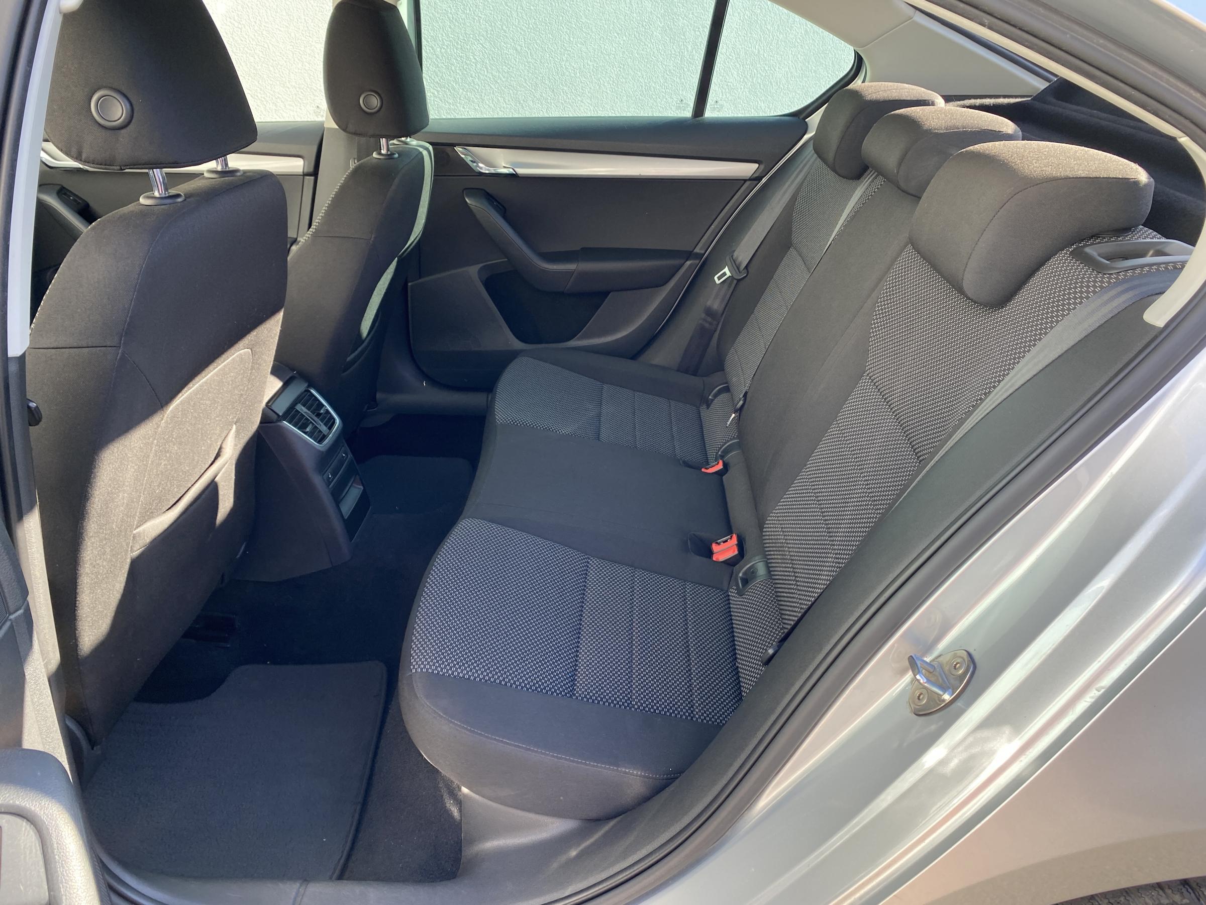 Škoda Octavia III, 2014 - pohled č. 12