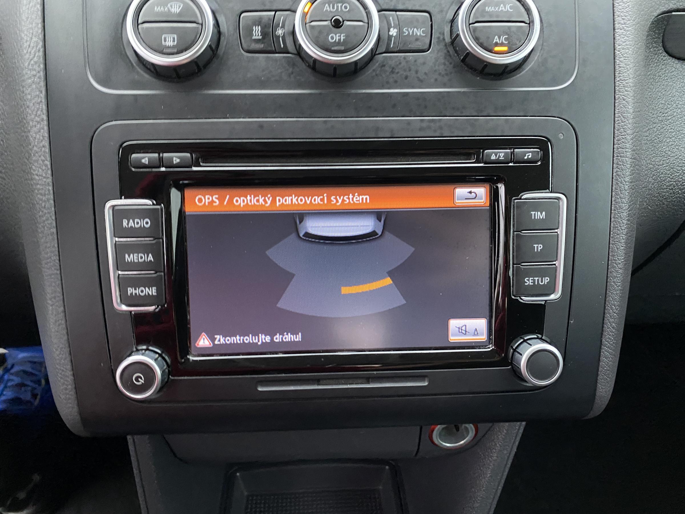 Volkswagen Touran, 2014 - pohled č. 11