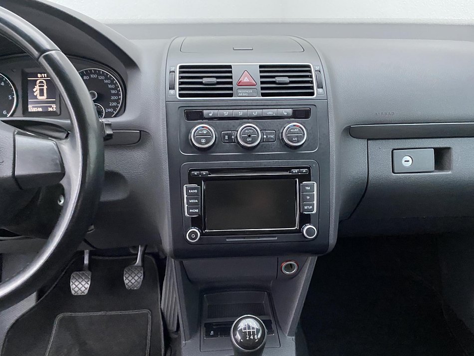 Volkswagen Touran 2.0 TDi  7míst