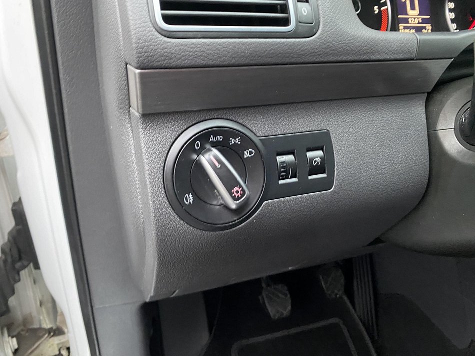 Volkswagen Touran 2.0 TDi  7míst