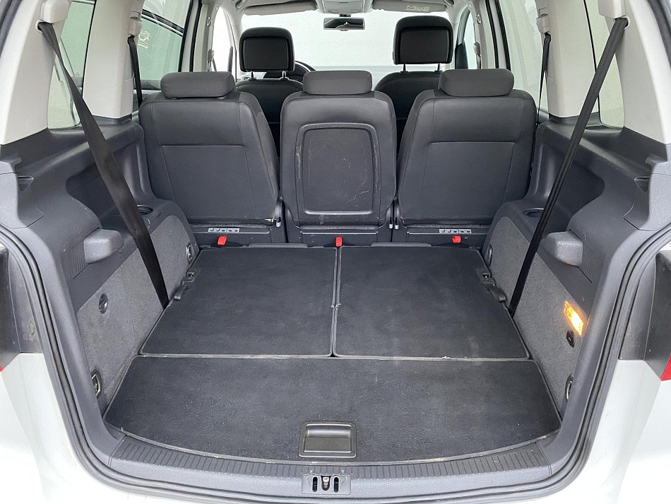 Volkswagen Touran 2.0 TDi  7míst