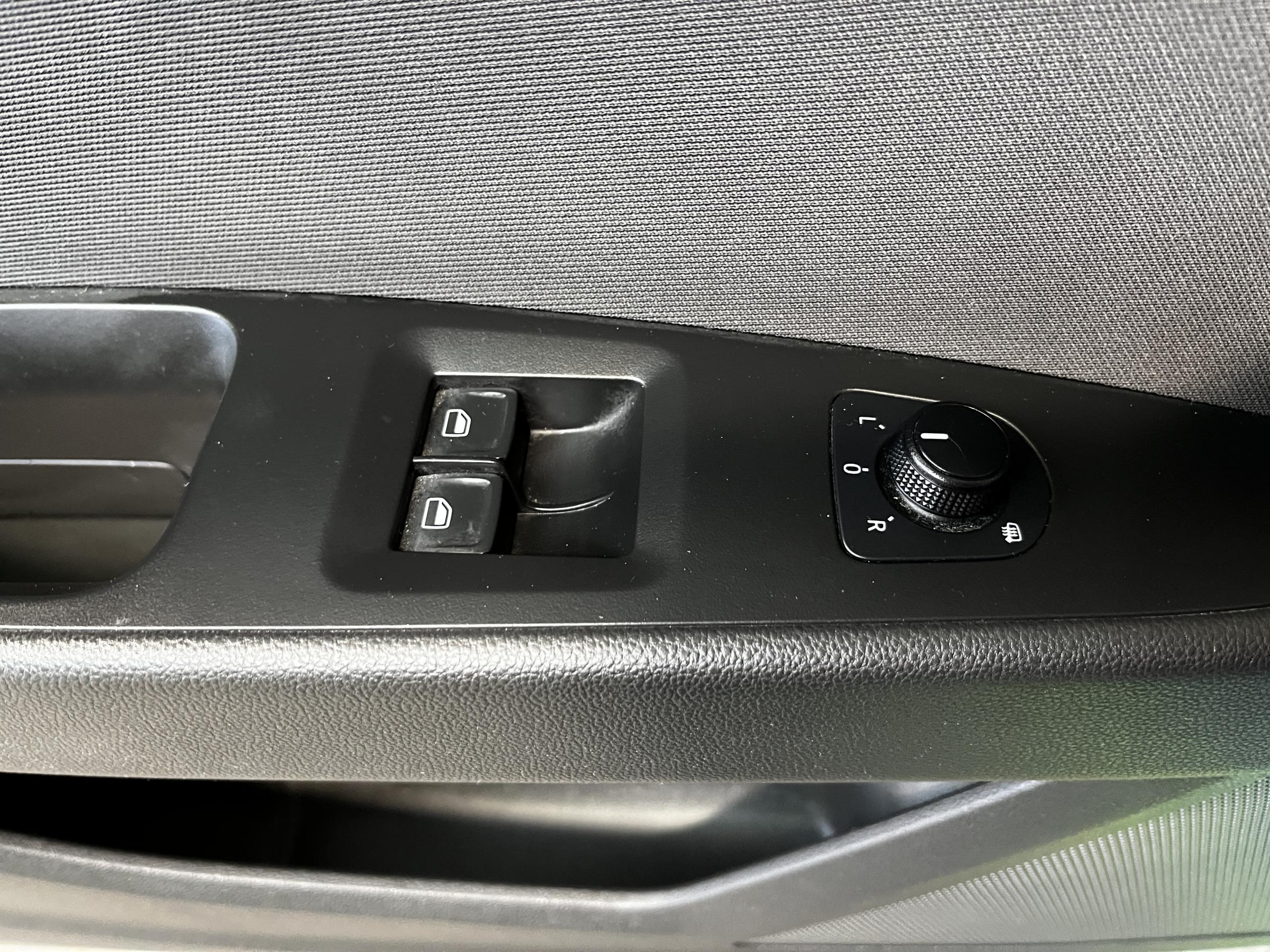 Seat Leon, 2014 - pohled č. 12