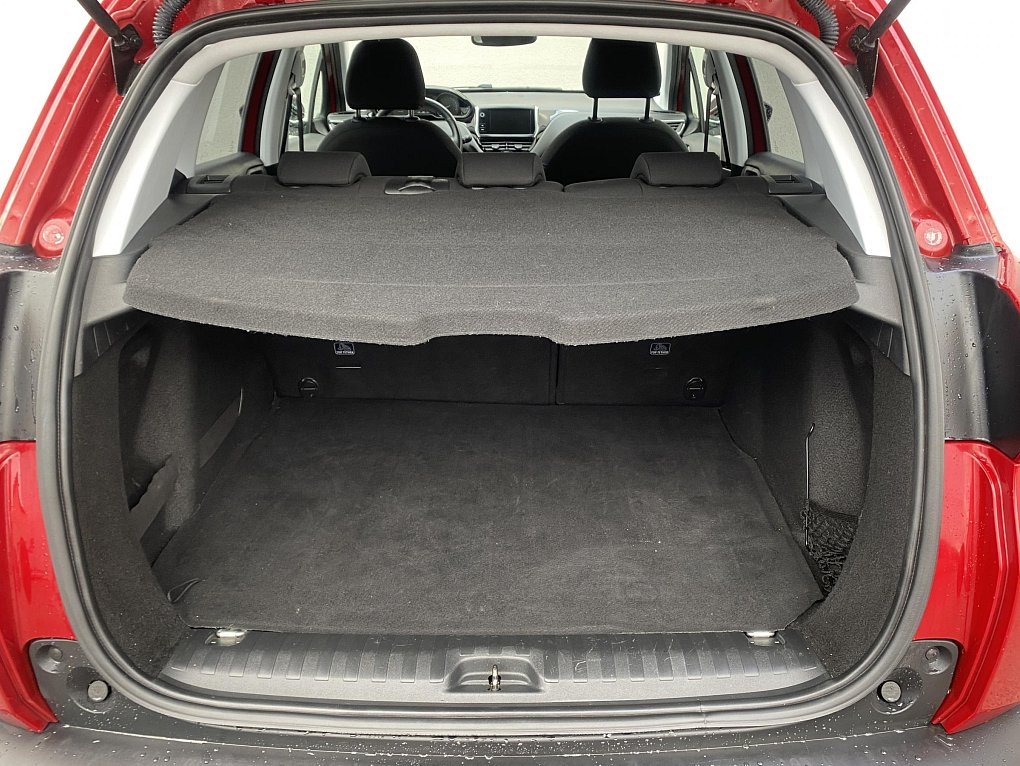 Peugeot 2008 1.2 PT Signature