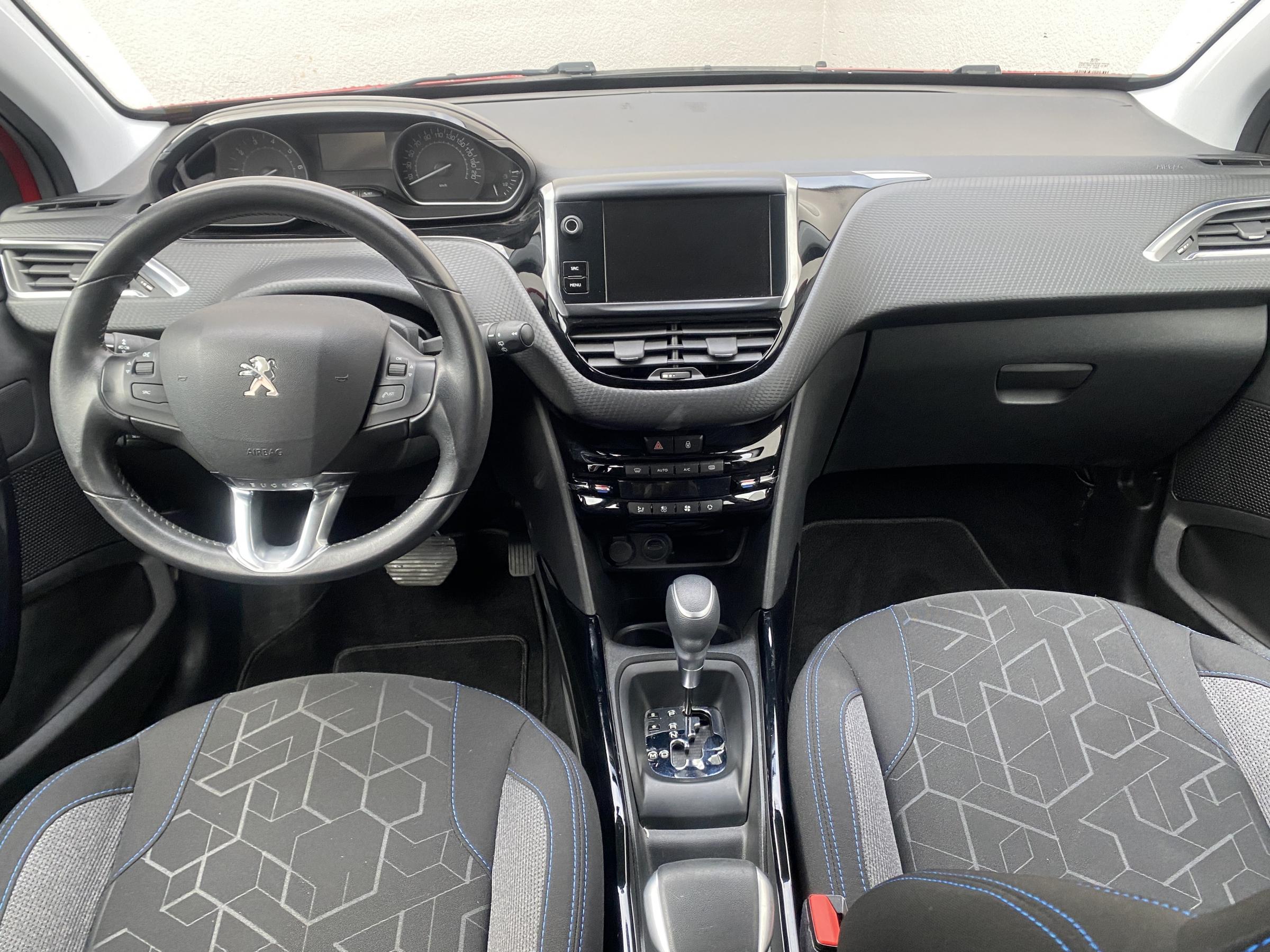 Peugeot 2008, 2019 - pohled č. 8