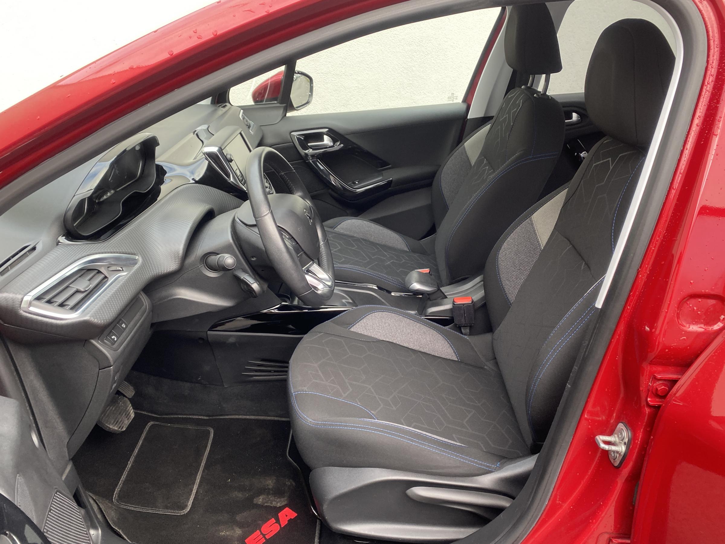 Peugeot 2008, 2019 - pohled č. 9