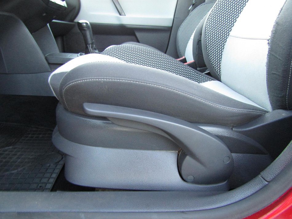 Volkswagen Polo 1.4 i CROSS CROSS