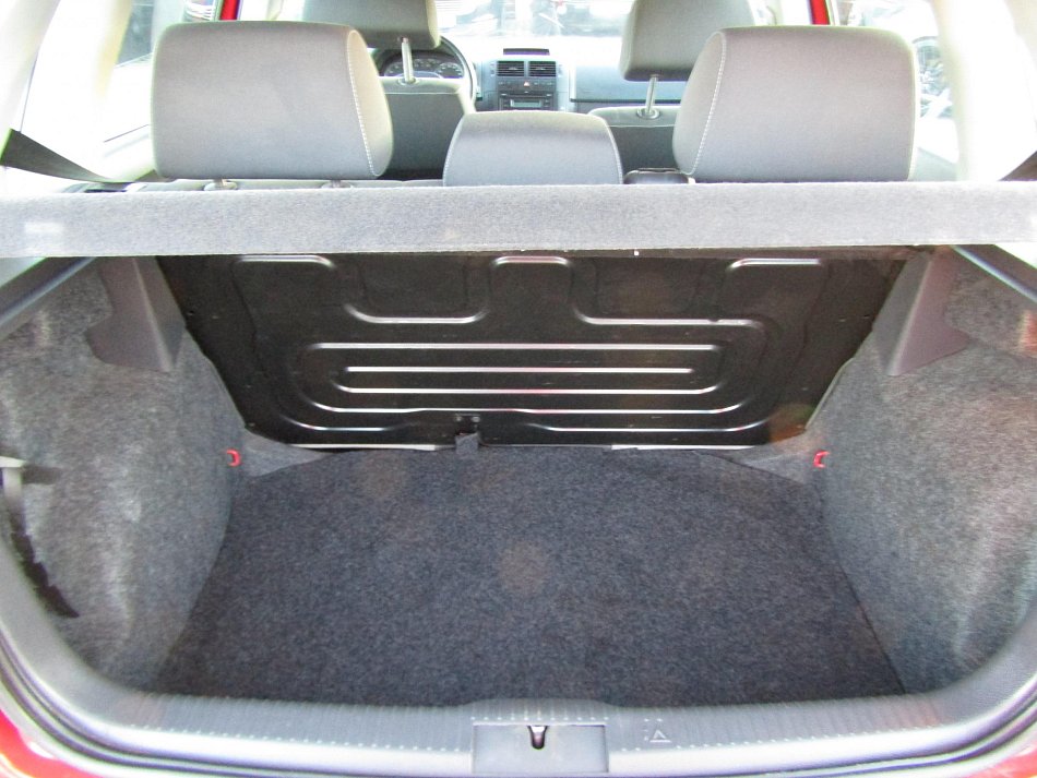 Volkswagen Polo 1.4 i CROSS CROSS