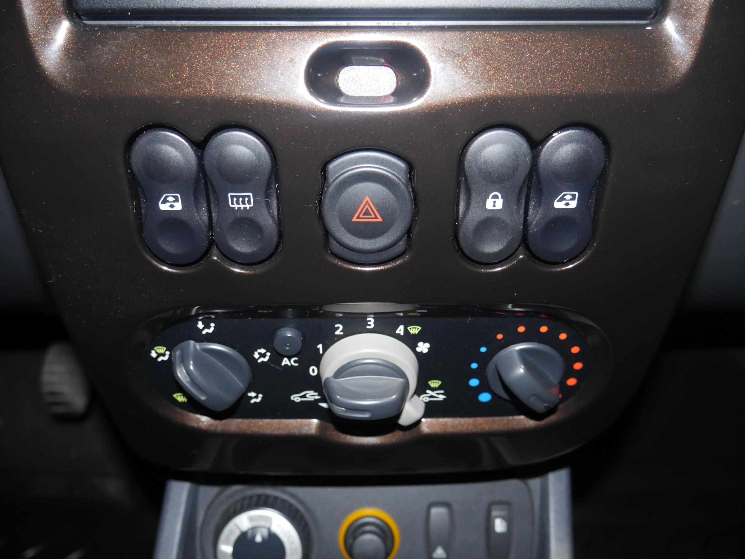 Dacia Duster, 2010 - pohled č. 11