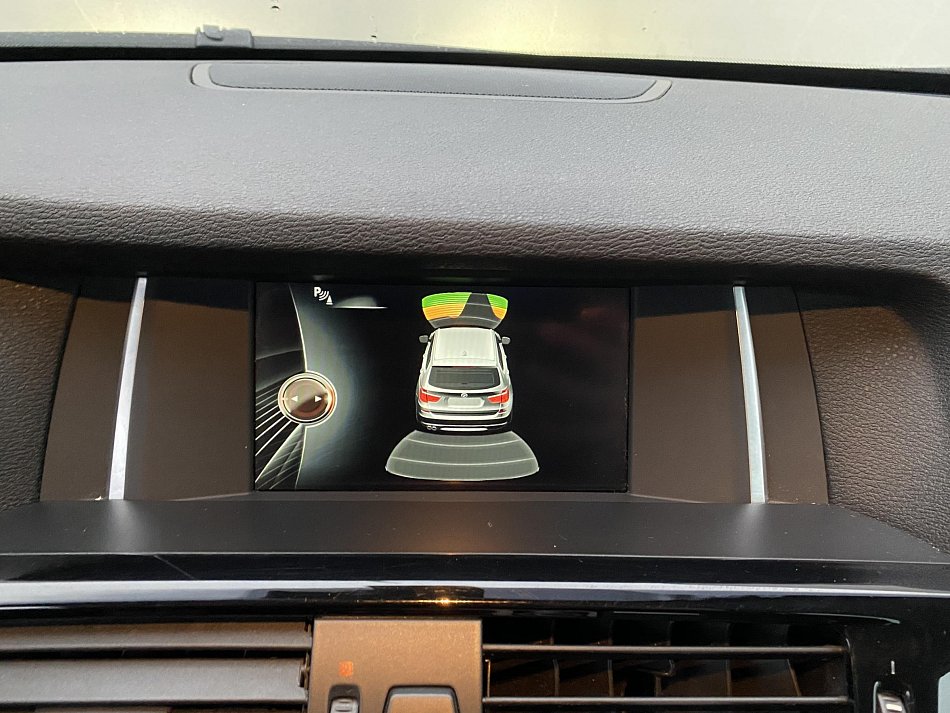 BMW X3 2.0 D  sDrive18d