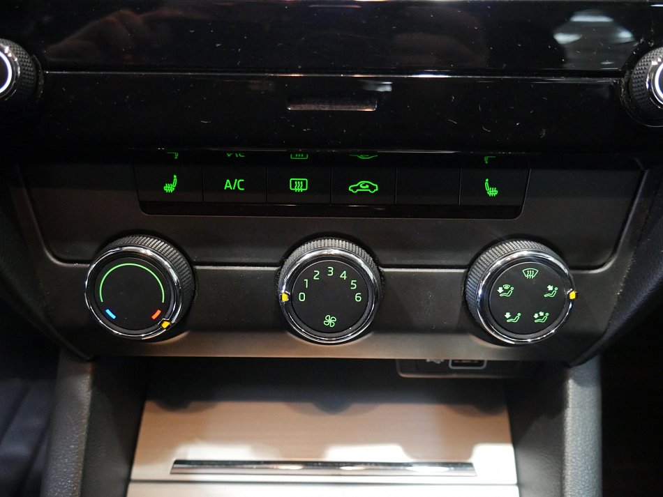 Škoda Octavia III 1.6TDi Ambition Fresh