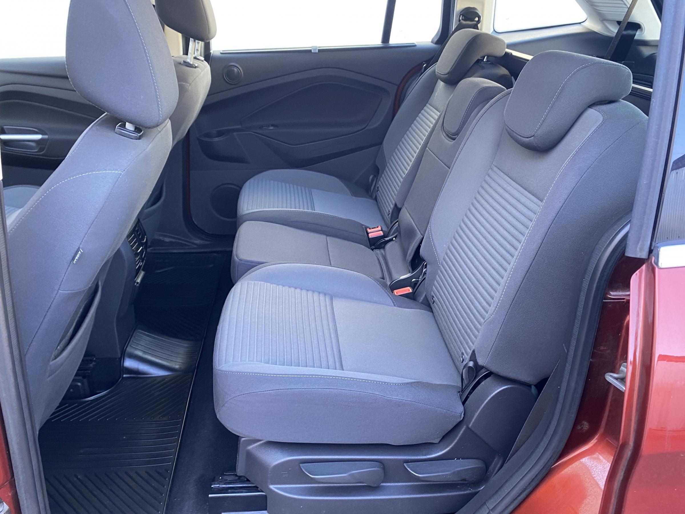 Ford Grand C-MAX, 2015 - pohled č. 10