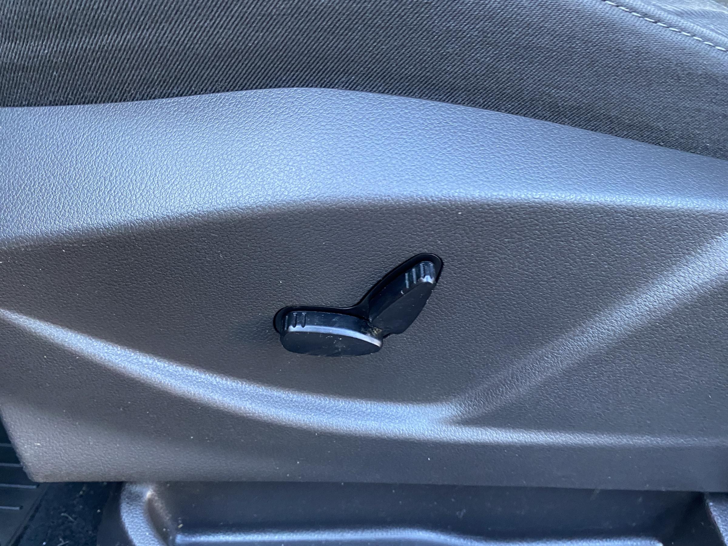 Ford Grand C-MAX, 2015 - pohled č. 14