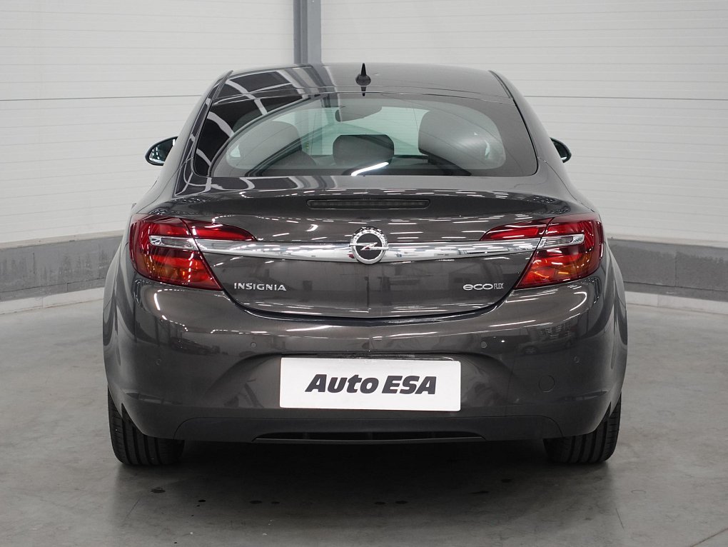 Opel Insignia 2.0CDTi 