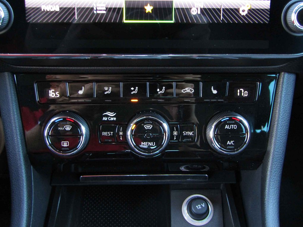 Škoda Superb III 1.5 TSi Style
