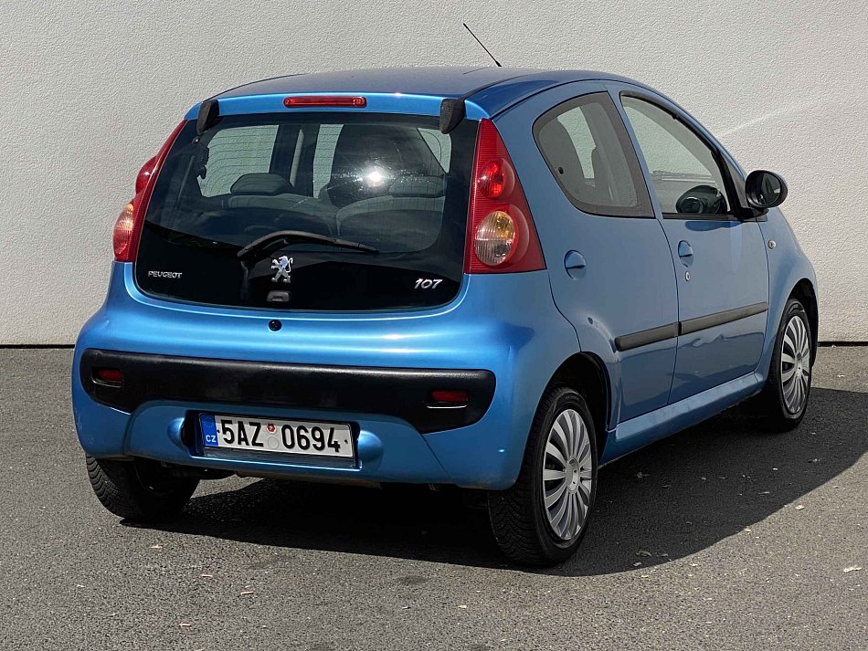 Peugeot 107 1.0i 