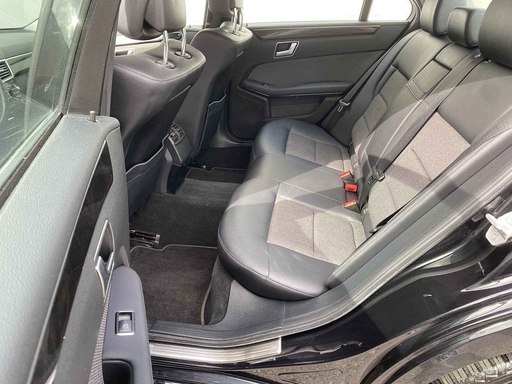 Mercedes-Benz Třída E 2.1 CDi Avantgarde