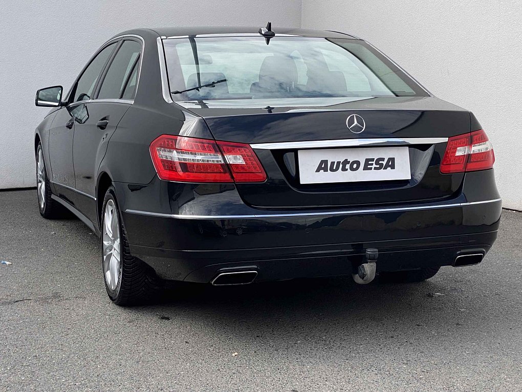 Mercedes-Benz Třída E 2.1 CDi Avantgarde