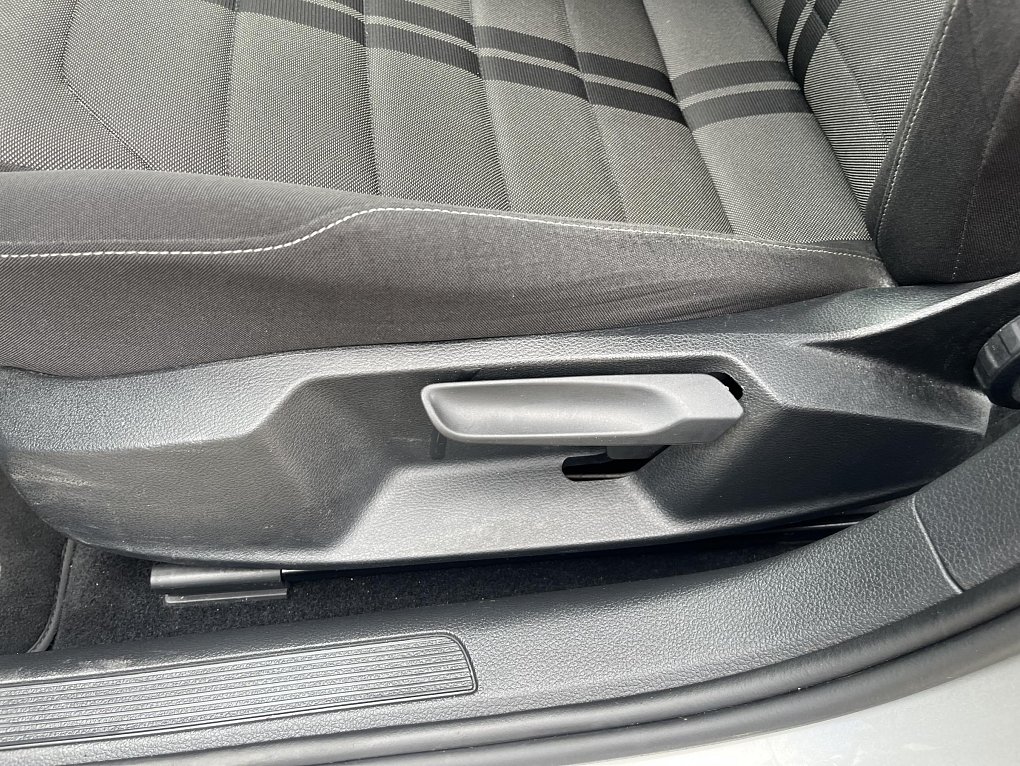 Volkswagen Golf 1.6TDi 