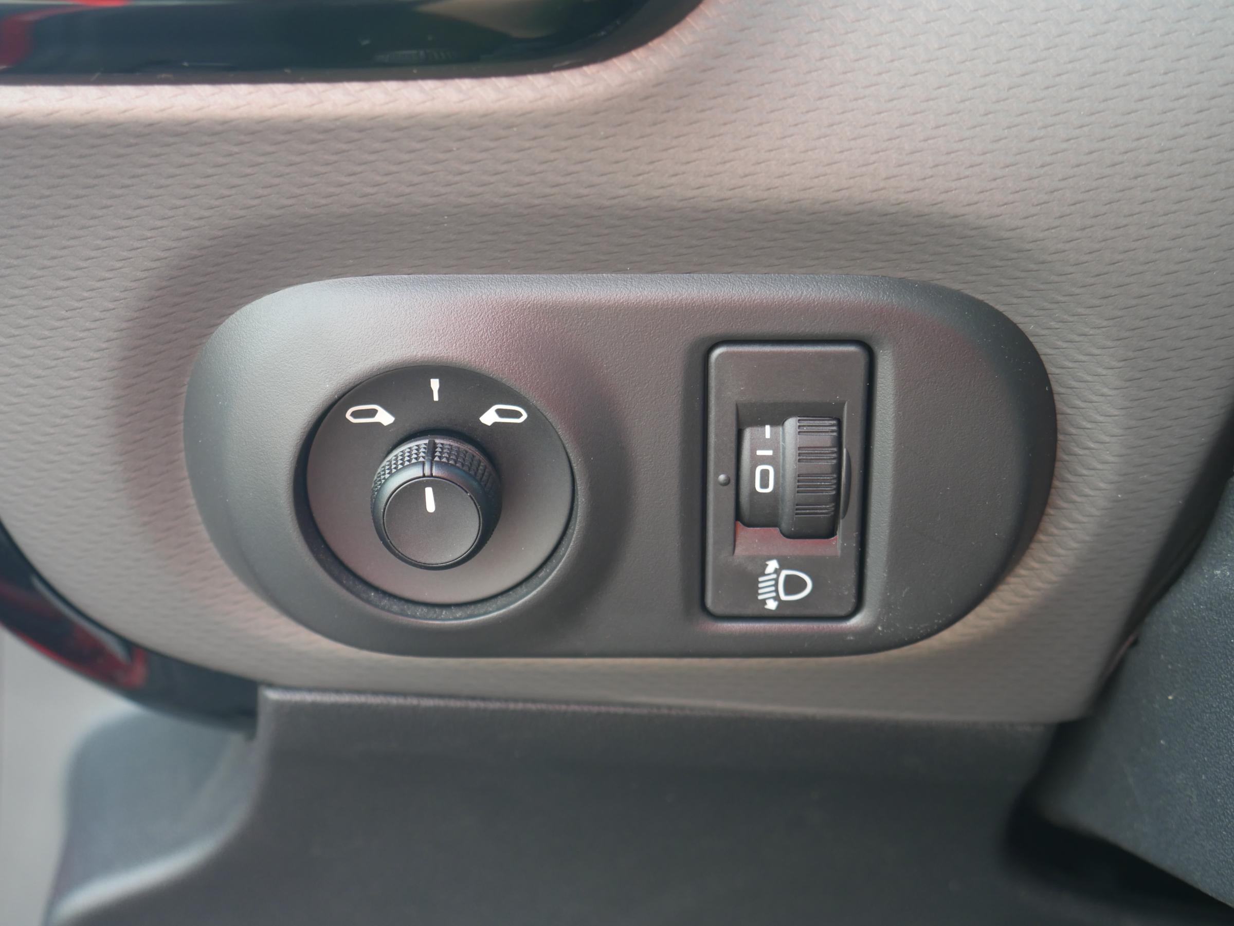 Citroën C4 Cactus, 2019 - pohled č. 13