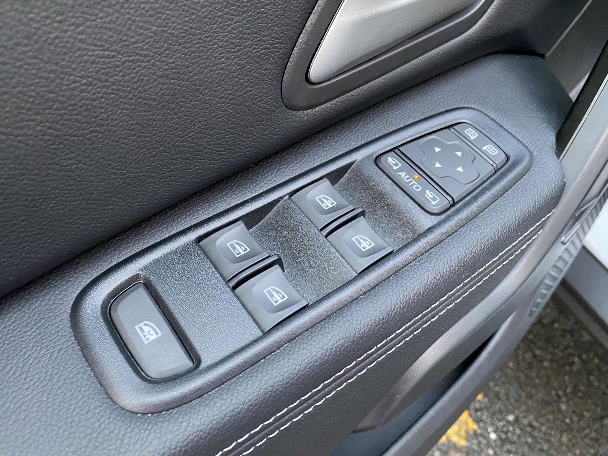 Dacia Duster, 2023 - pohled č. 13