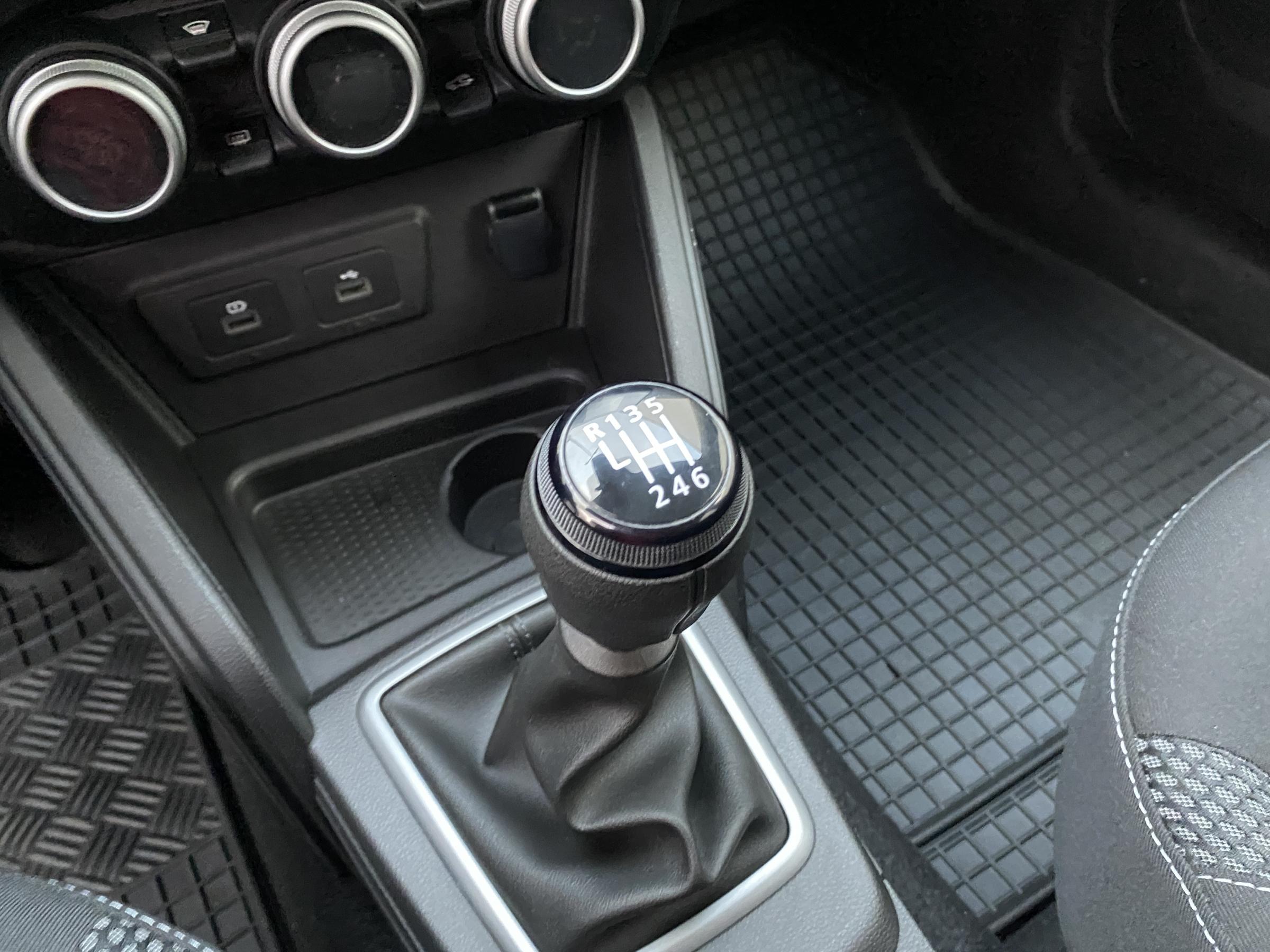 Dacia Duster, 2023 - pohled č. 16