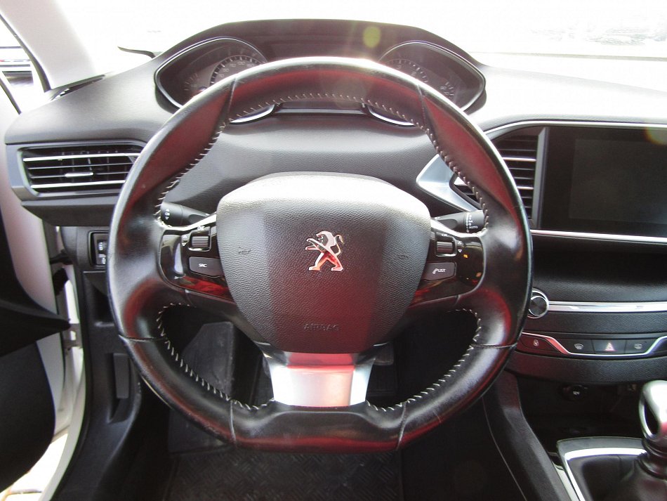 Peugeot 308 1.5 HDi 