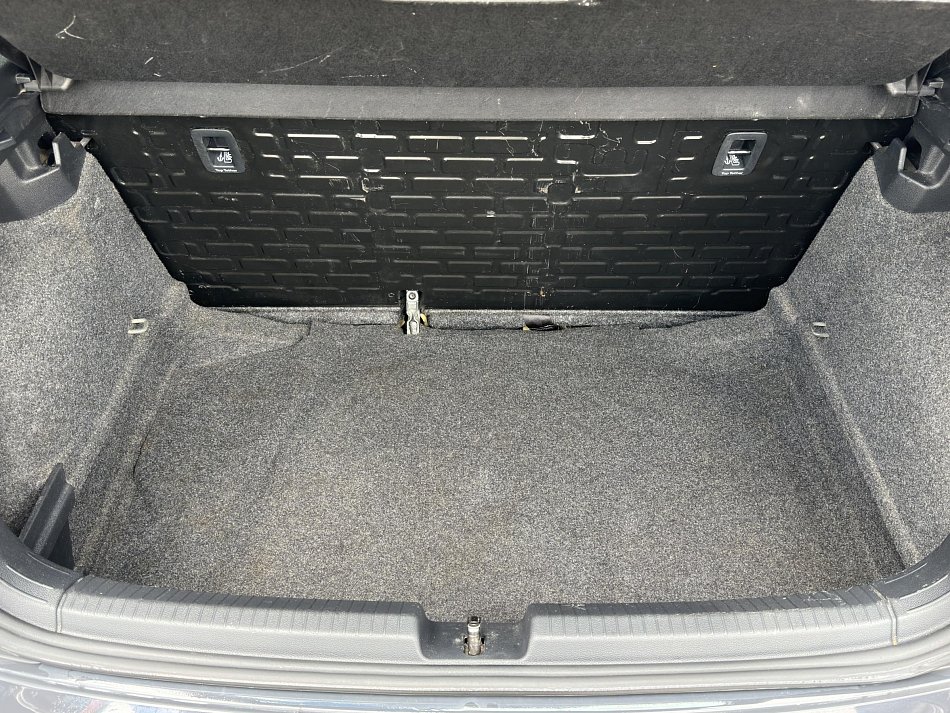Volkswagen Polo 1.0i 