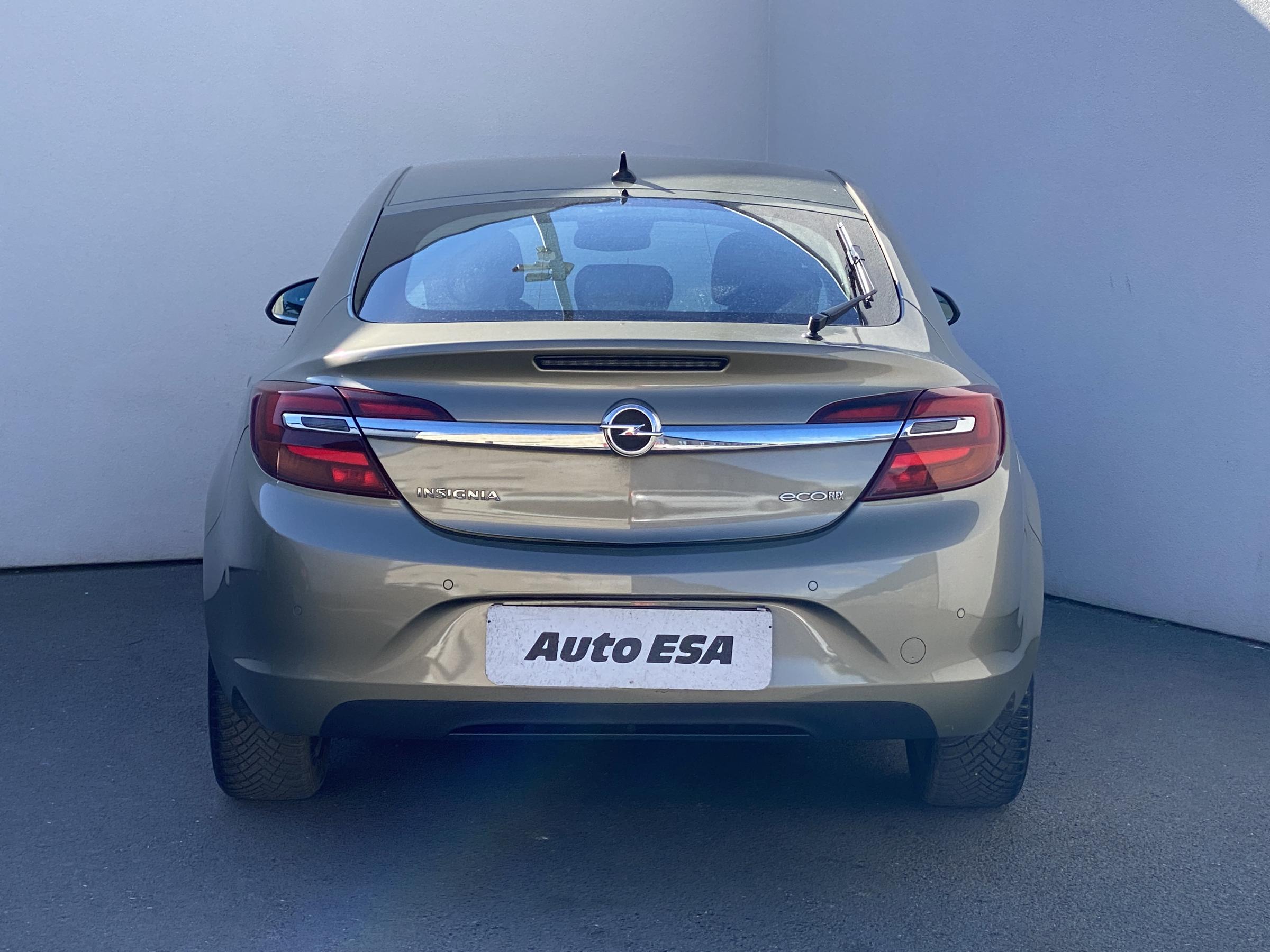 Opel Insignia, 2013 - pohled č. 6