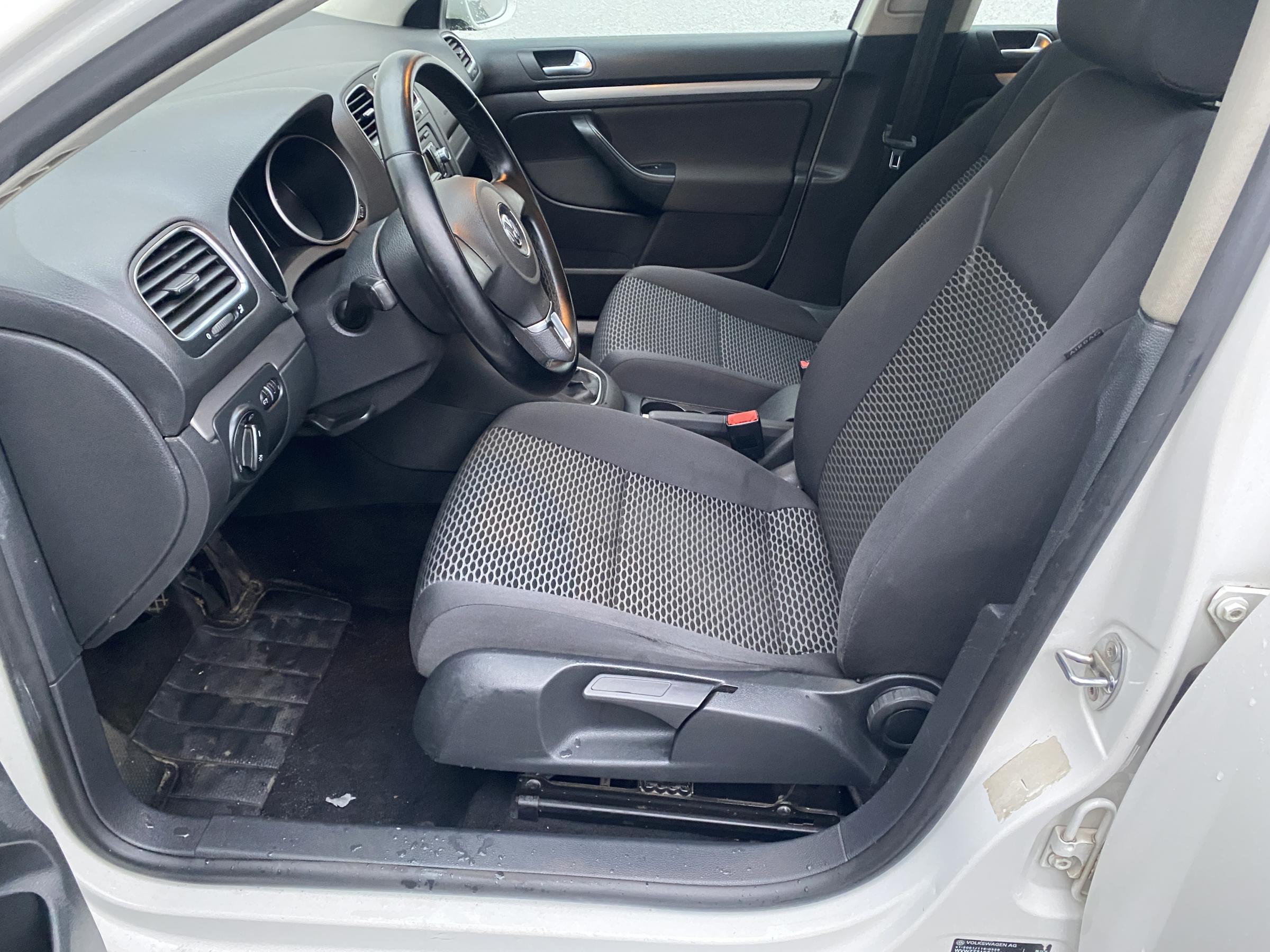 Volkswagen Golf, 2010 - pohled č. 9