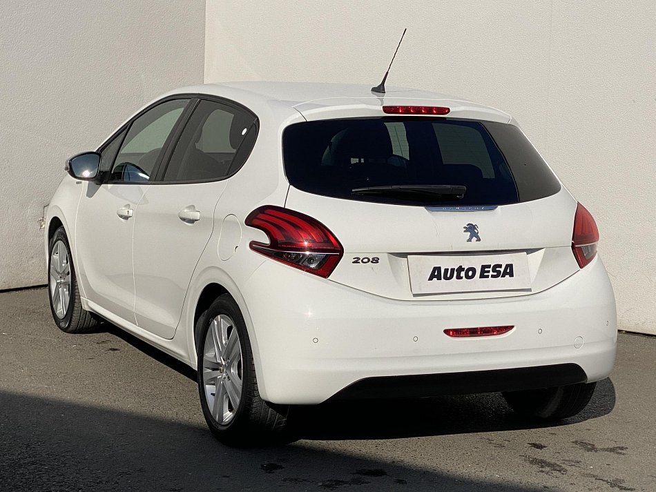 Peugeot 208 1.2PT Style