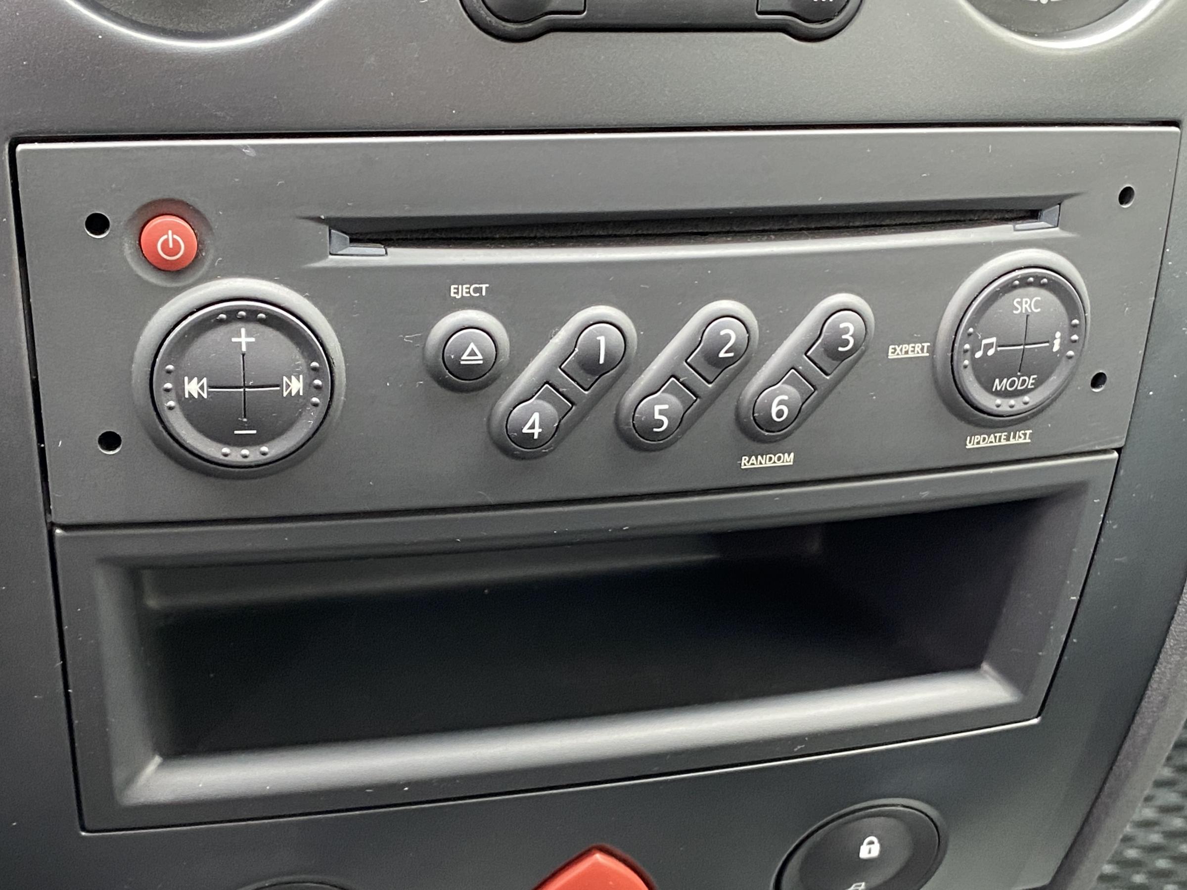 Renault Mégane, 2008 - pohled č. 13