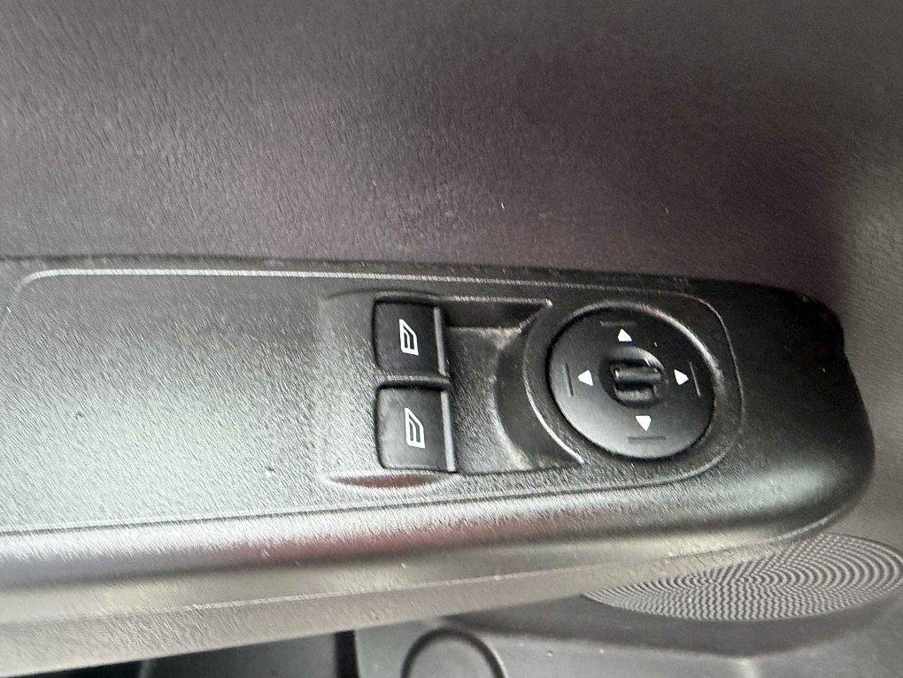 Ford Tourneo Courier 1.0T 