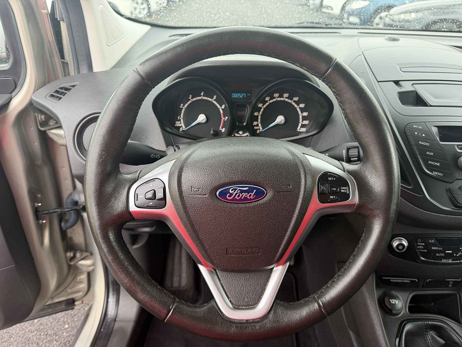 Ford Tourneo Courier 1.0T 