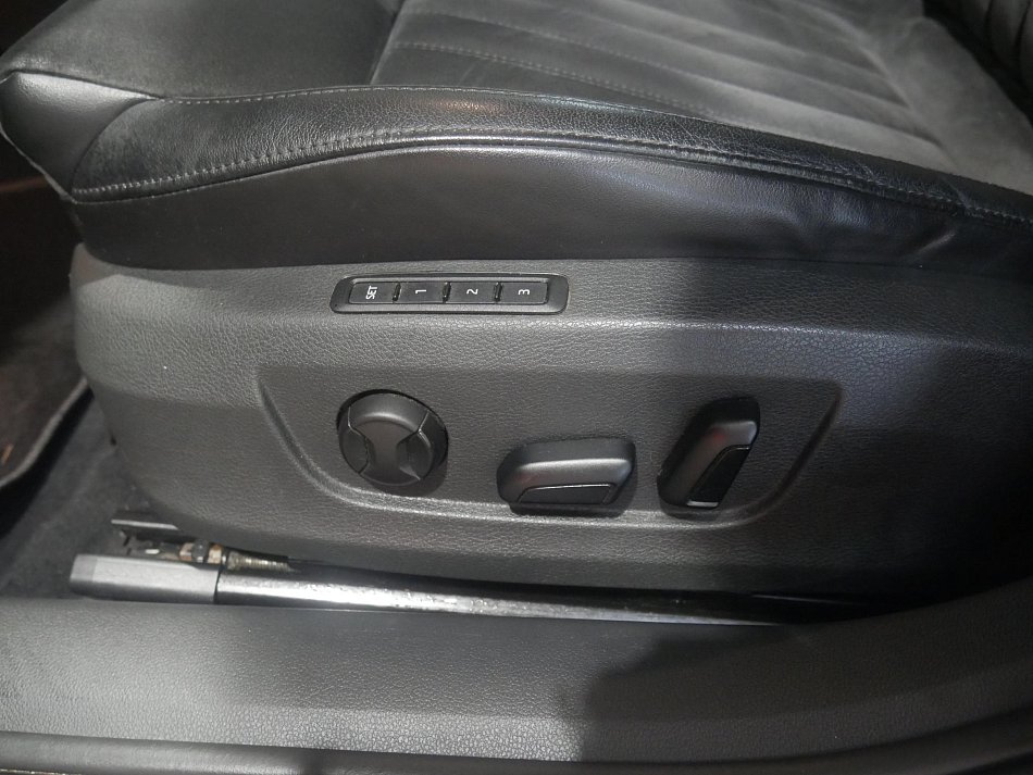 Škoda Superb III 2.0 TDi Style 4x4