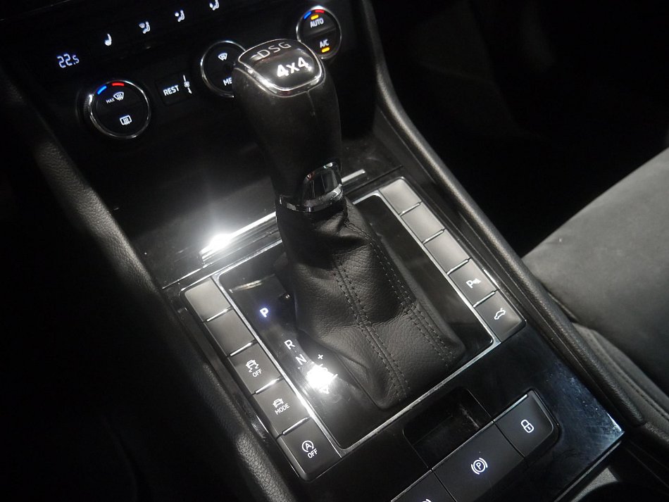 Škoda Superb III 2.0 TDi Style 4x4