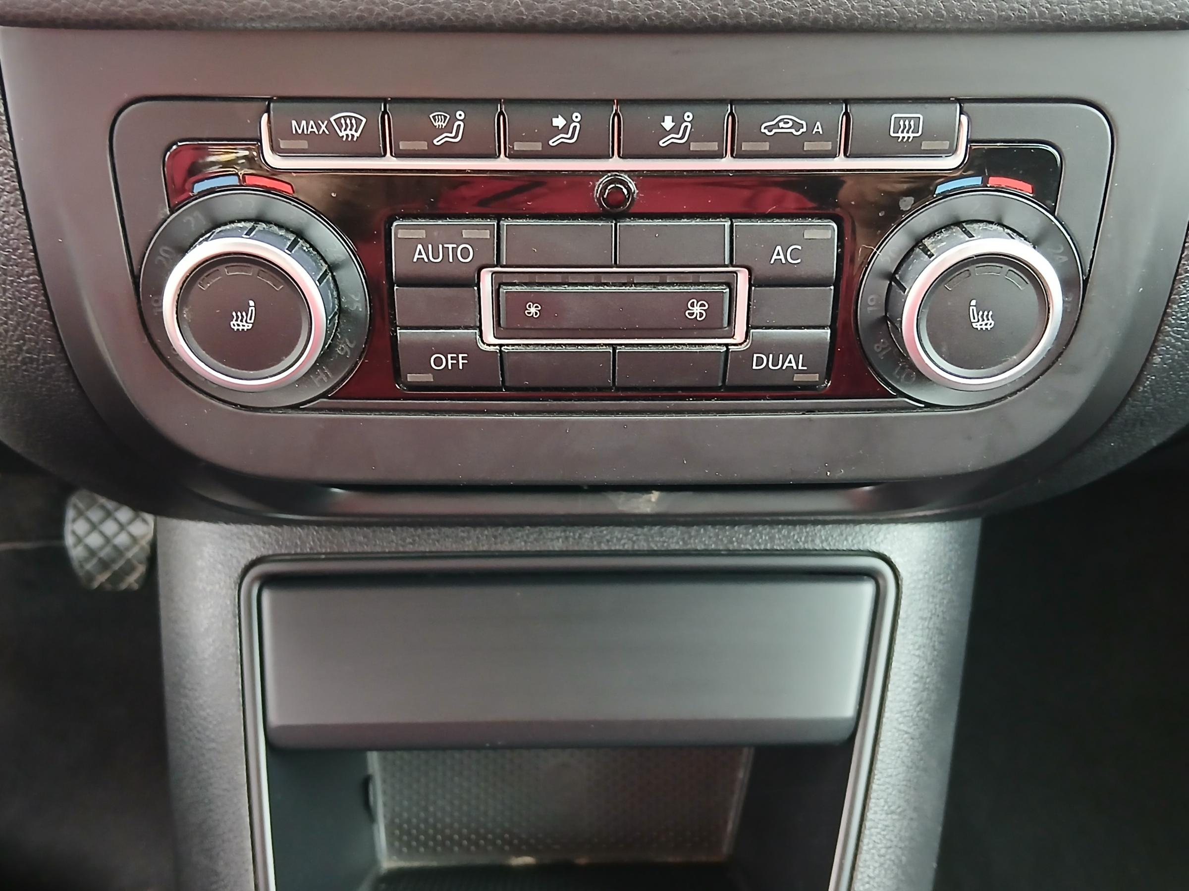 Volkswagen Tiguan, 2010 - pohled č. 15