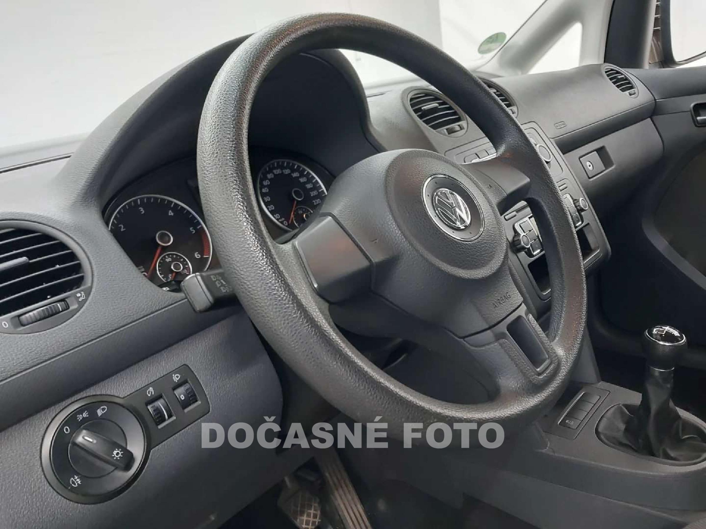 Volkswagen Caddy, 2011 - pohled č. 7