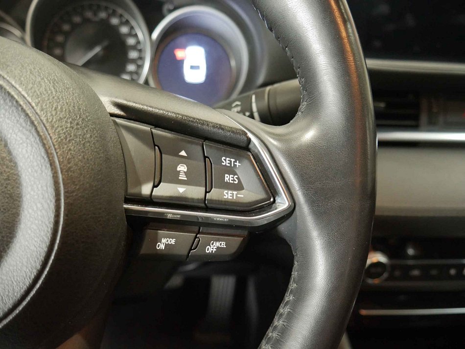 Mazda 6 2.0 i 