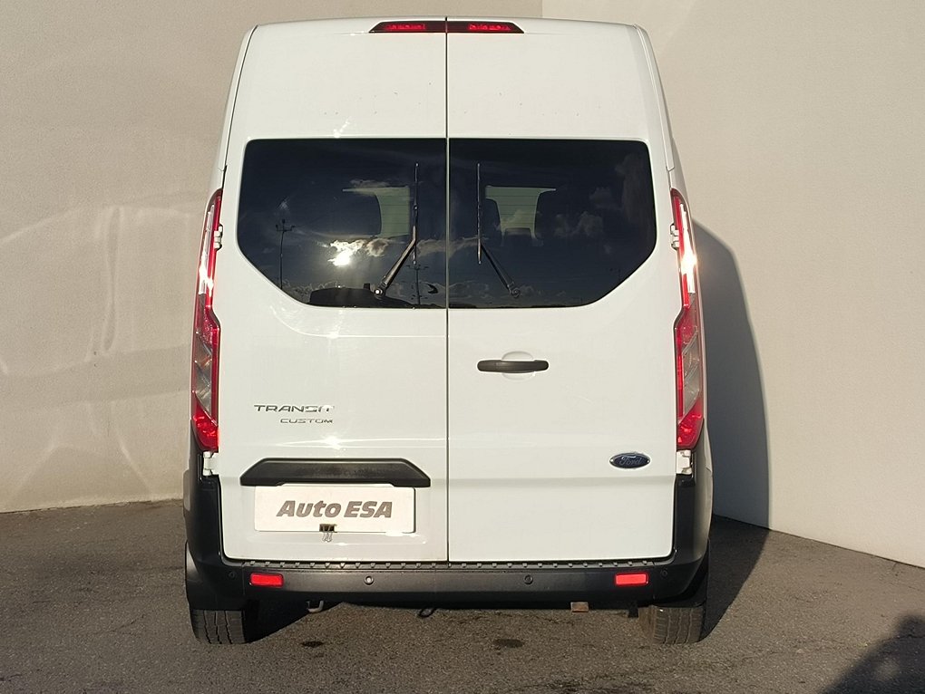 Ford Transit Custom 2.0TDCi  L1H2 9míst
