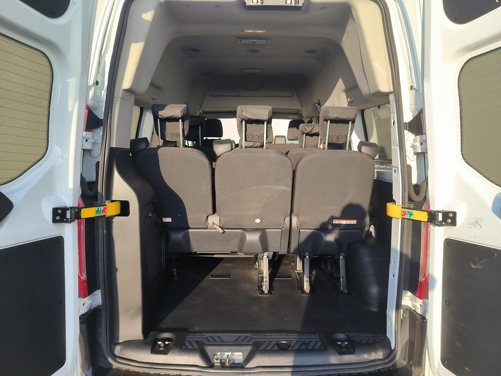 Ford Transit Custom 2.0TDCi  L1H2 9míst