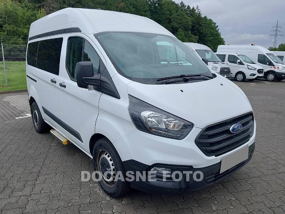 Ford Transit Custom 2.0TDCi  L1H2 9míst