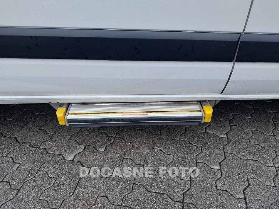 Ford Transit Custom 2.0TDCi  L1H2 9míst